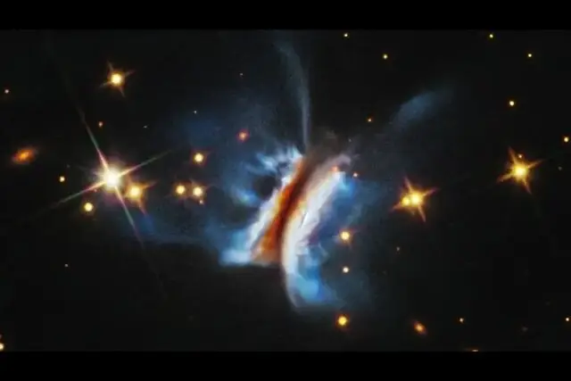 تلسکوپ هابل از قرص پیش‌سیاره‌ای شگفت‌انگیز «دراکولا» در عمق فضا عکس گرفت!