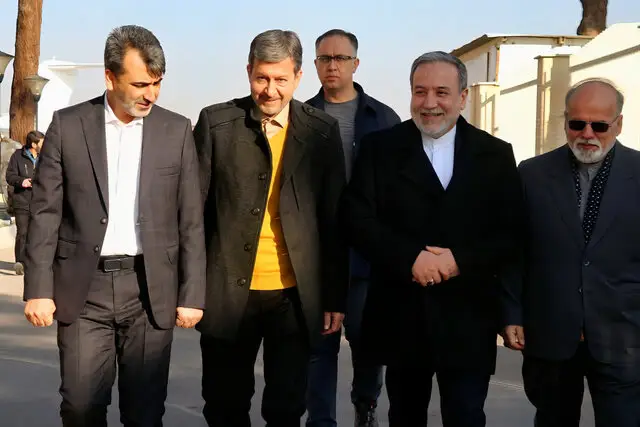 وزیر امور خارجه در اصفهان؛ از نشست با کارآفرینان تا افتتاح نمایشگاه فناوری‌های سبز