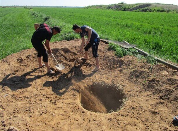 عملیات ضربتی در نهاوند؛ ۹ حلقه چاه غیرمجاز با دبی ۲۷ لیتر برثانیه مسدود شد!