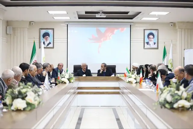 نماینده ویژه رییس مجلس: آیا احیای دریاچه ارومیه به یک تصمیم ملی و مدیریت واحد نیاز دارد؟