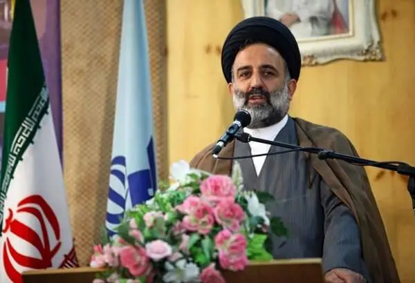 نماینده ولی‌فقیه: مجالس قرآنی باید به کانون وفاق و امید تبدیل شوند