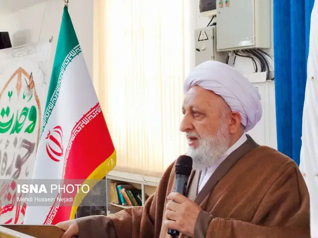 هشدار خطیب نماز جمعه آستارا: اگر صرفه‌جویی نکنیم، زمستان بدون گاز و برق ممکن است!