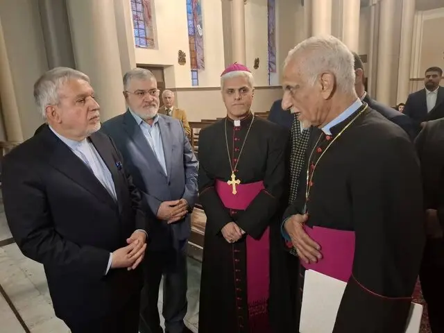 بازدید نمایندگان از کلیسای سنت ژوزف تهران؛ نماد زنده همزیستی اقوام و ادیان در پایتخت