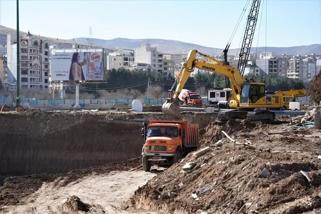 تاخیر در افتتاح تقاطع غیرهمسطح میدان آزادگان کرمانشاه؛ وعده مهر ۱۴۰۵ هنوز پابرجاست!