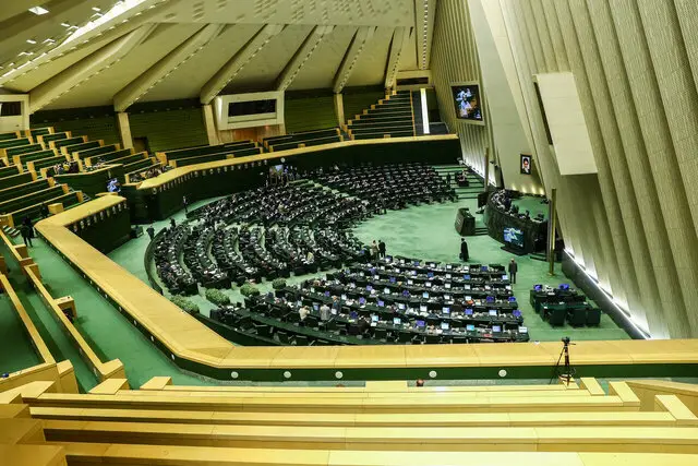 فریاد نمایندگان در مجلس: بودجه پیشنهادی دولت، امید معیشت مردم را ناامید کرد!