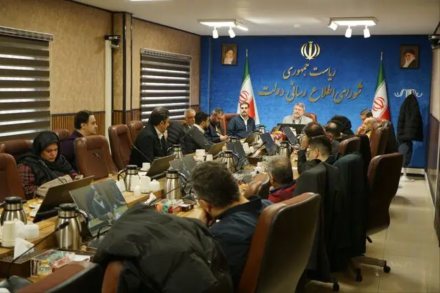 نشست رئیس شورای اطلاع‌رسانی دولت با جمعی از مدیران رسانه‌های اصلاح‌طلب و مستقل