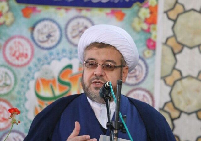 امام جمعه قوچان: دشمنان انقلاب در تلاش برای ایجاد نارضایتی هستند