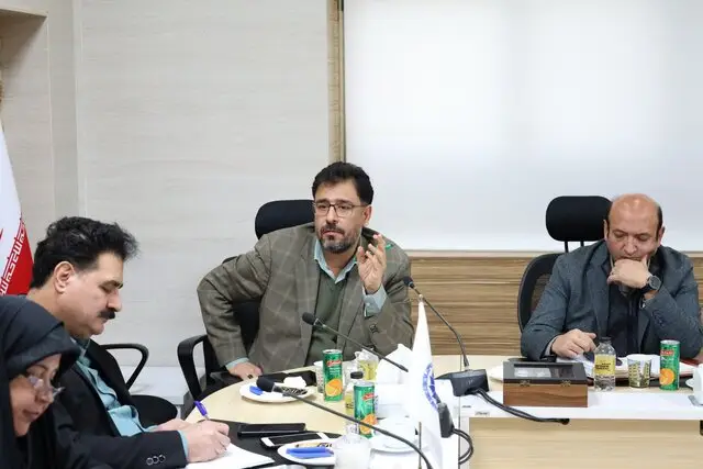 هزینه‌های تحمیلی و تناقضات قانونی مانع فعالیت معادن خوزستان است