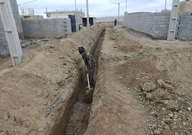 آغاز عملیات اصلاح و بازسازی شبکه داخلی آب آشامیدنی روستای قره‌گل تخته مراوه‌ تپه