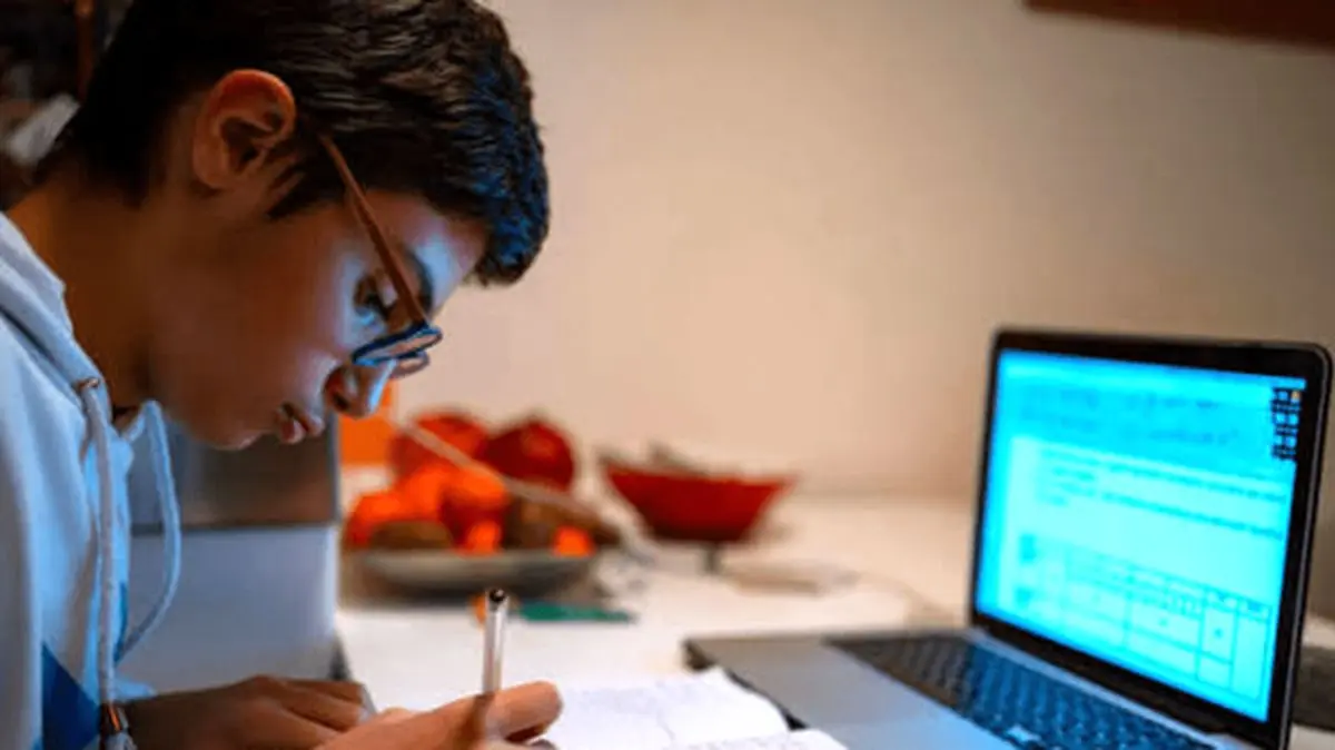 تمدید آموزش مجازی در مدارس مازندران برای مقابله با ویروس آنفلوانزا!