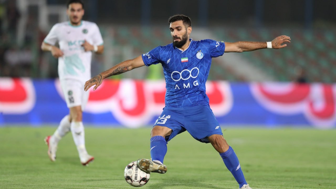 عارف آقاسی؛ چهره جنجالی که استقلال را در تب و تاب نگه داشت!