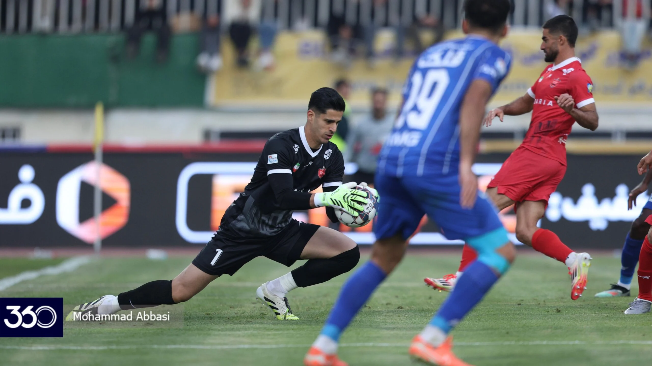 استقلال و رقبا چگونه راه «پیام» را برای کسب دستکش طلای لیگ هموار کردند؟