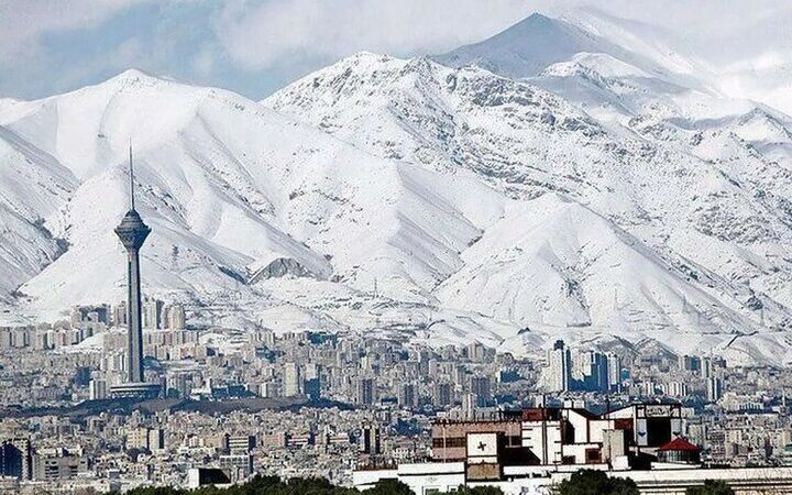 بارش 60 سانتی‌متری برف در تهران در روزهای آینده واقعیت دارد؟