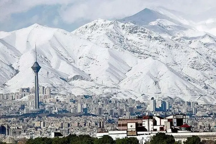 بارش 60 سانتی‌متری برف در تهران در روزهای آینده واقعیت دارد؟