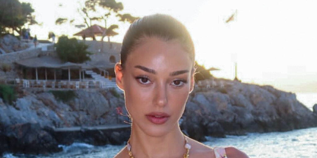 دیلان دنیز با لباس عروس روی فرش قرمز جشنواره دریای سرخ غوغا به پا کرد!