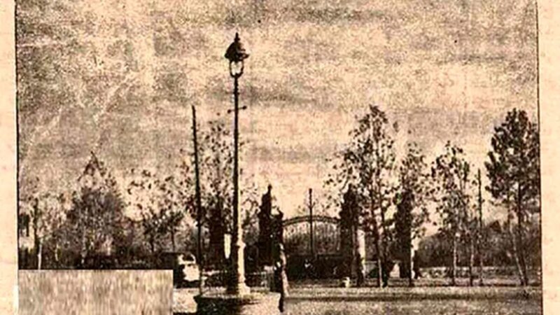 ۹۰ سال پیش در چهارراه ولیعصر؛ تصویری که تهران را متفاوت نشان می‌دهد!