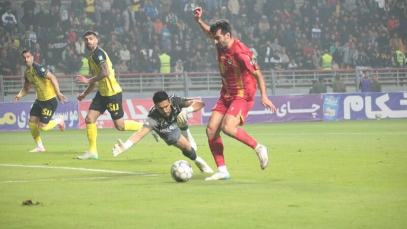 دروازه‌بان سپاهان چگونه با بازگشتی طلایی به باشگاه صدتایی‌ها پیوست؟