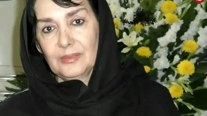 عکس| سفر در زمان؛ «آرام» بازیگر قبل انقلاب در 22 سالگی؛ سال 1354