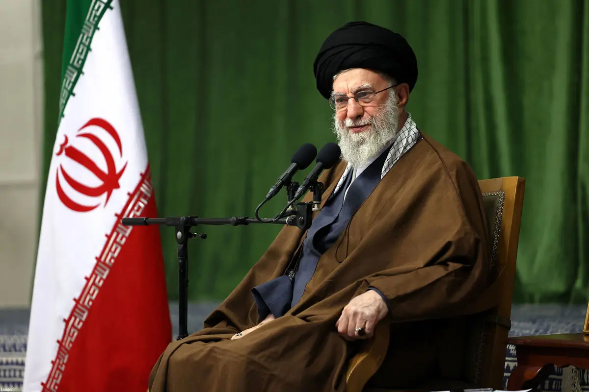 رهبر انقلاب: جوانان امروز، امید بزرگ انقلاب و آینده روشن ایران