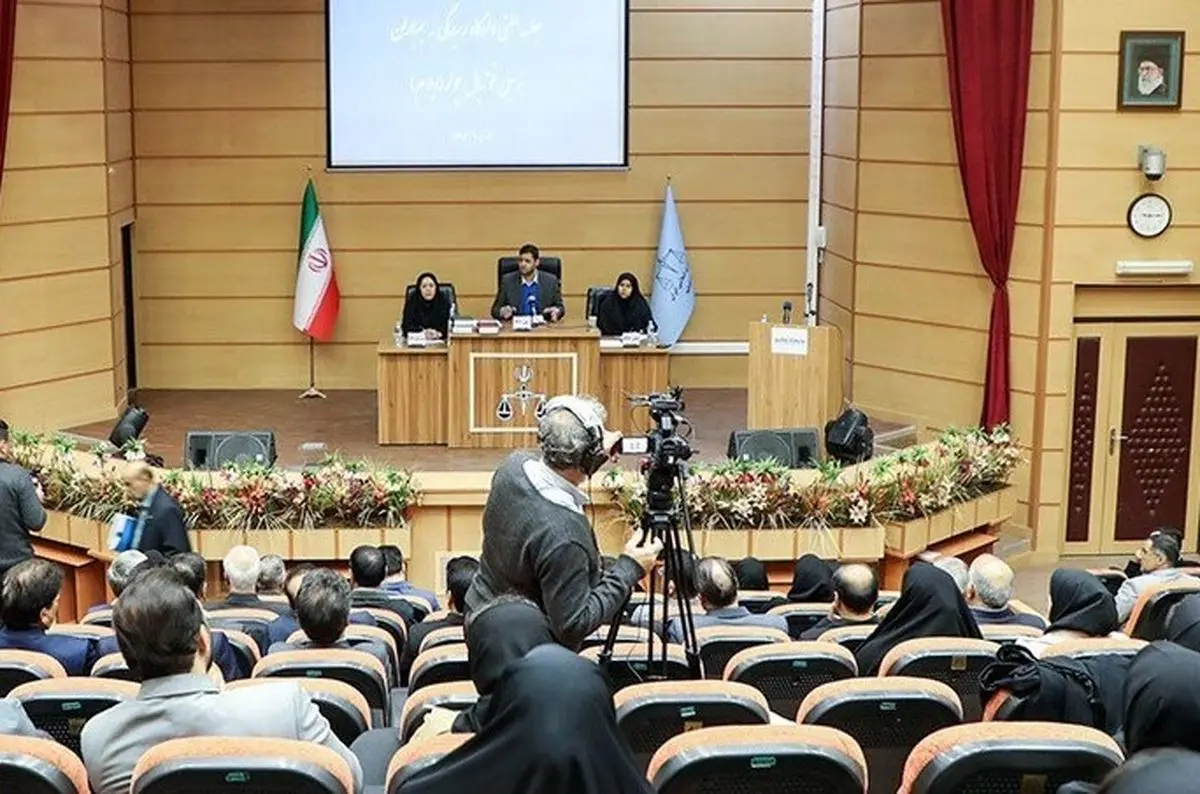 دادگاه تاریخی خانواده شهدای چوار علیه دولت آمریکا به روایت مادر دو شهید