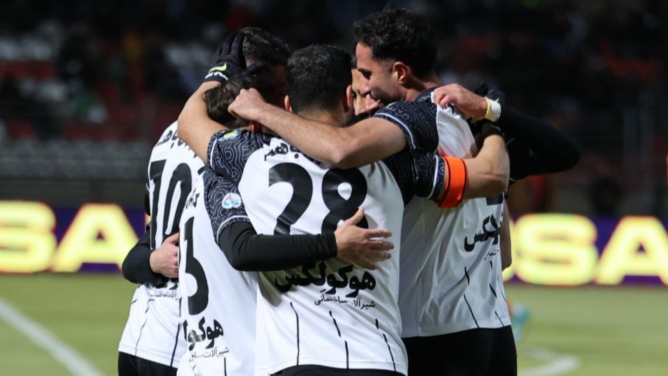 رقابت نفس‌گیر لیگ 25؛ سپاهان محرم از سرخابی‌ها پیشی گرفت!