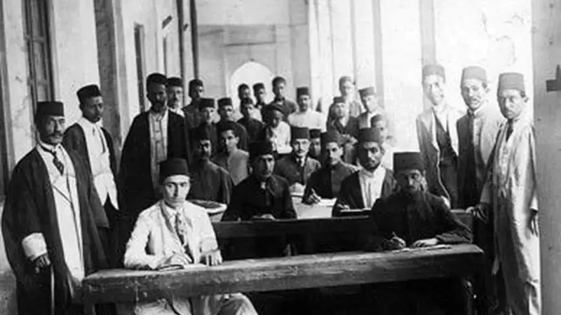 تأسیس دارالفنون: طلوع مدرنیته در ایران