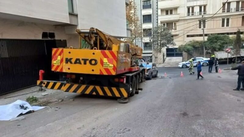 اولین تصاویر شوکه‌کننده از حادثه مرگبار جرثقیل در خیابان شریعتی تهران منتشر شد