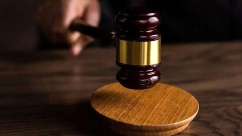 حکم جنجالی حبس و اقامت اجباری برای دو خبرنگار لرستانی پس از انتقاد از استاندار