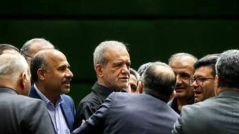 جلسه شبانه نمایندگان برای برکناری وزرا؛ آیا کابینه در آستانه تغییرات جدی است؟