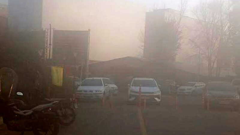 هوای منطقه ۱۲ تهران به نقطه هشدار رسید؛ نفس کشیدن دشوار شد!
