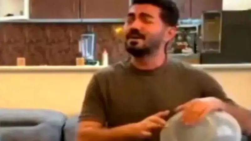 رقص و آواز پرانرژی پسر برای باجناقش؛ لحظه‌ای که همه را شگفت‌زده کرد!