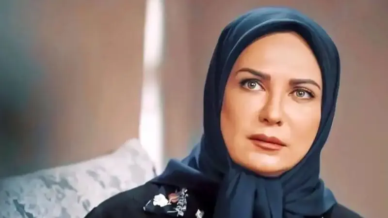 استایل جین و جوان‌پسند لعیا زنگنه در پشت صحنه کازابلانکا همه را متحیر کرد!