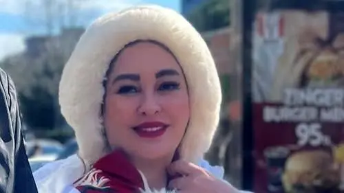 الهام حمیدی در ۴۸ سالگی با تغییرات شگفت‌انگیز چهره‌اش همه را متحیر کرد!