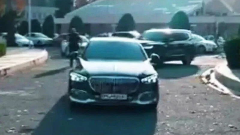 بابک زنجانی: بانک مرکزی را به من بدهید تا قیمت دلار را تثبیت کنم