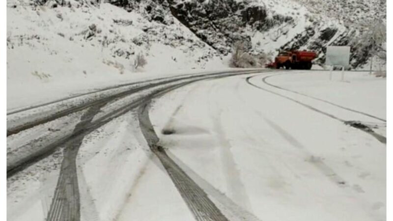 بارش سنگین برف در ۴ استان شرقی؛ جاده‌ها به شدت خطرناک شدند!