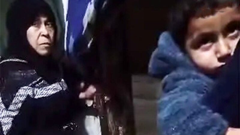 بوسیدن اجباری پای مادرشوهر در سوریه؛ ویدیویی که خشم کاربران را شعله‌ور کرد