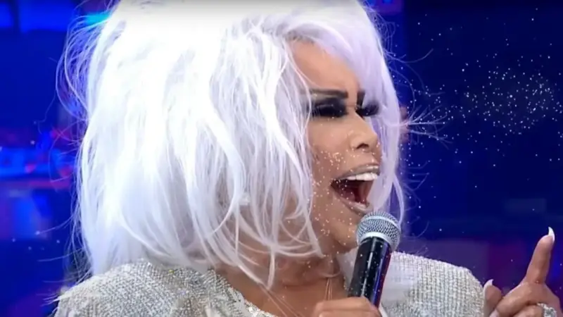 زنی با 100 عمل زیبایی که ترکیه را تکان داد؛ دیوای جنجالی موسیقی ترک کیست؟