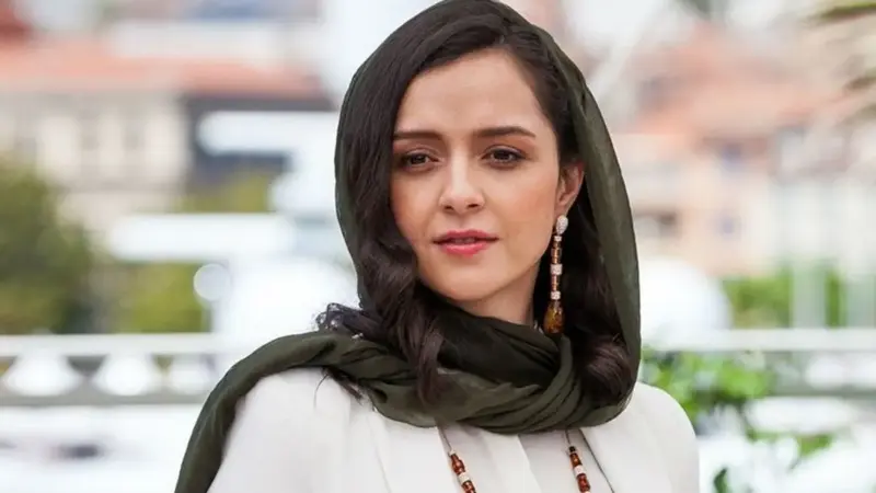 سفر در زمان؛ «ترانه علیدوستی» در ماه های نخست تولد روی دوش پدر؛ سال 1362