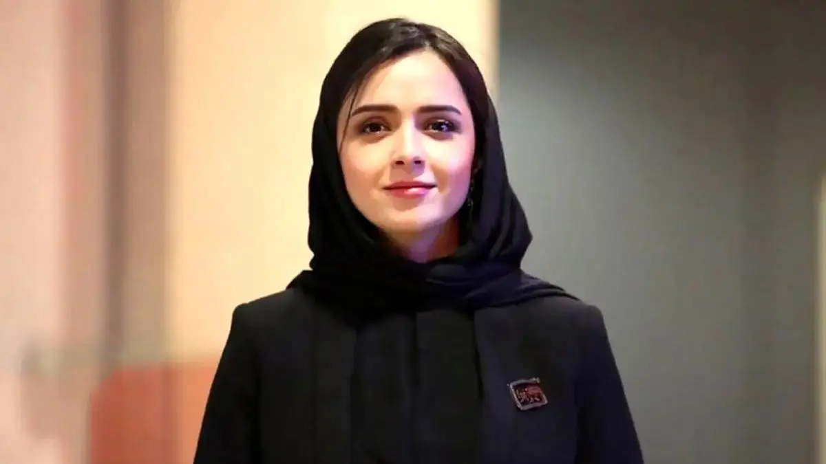 نگاهی متفاوت به دکور مینیمال و خاص خانه ترانه علیدوستی که همه را شگفت‌زده کرد