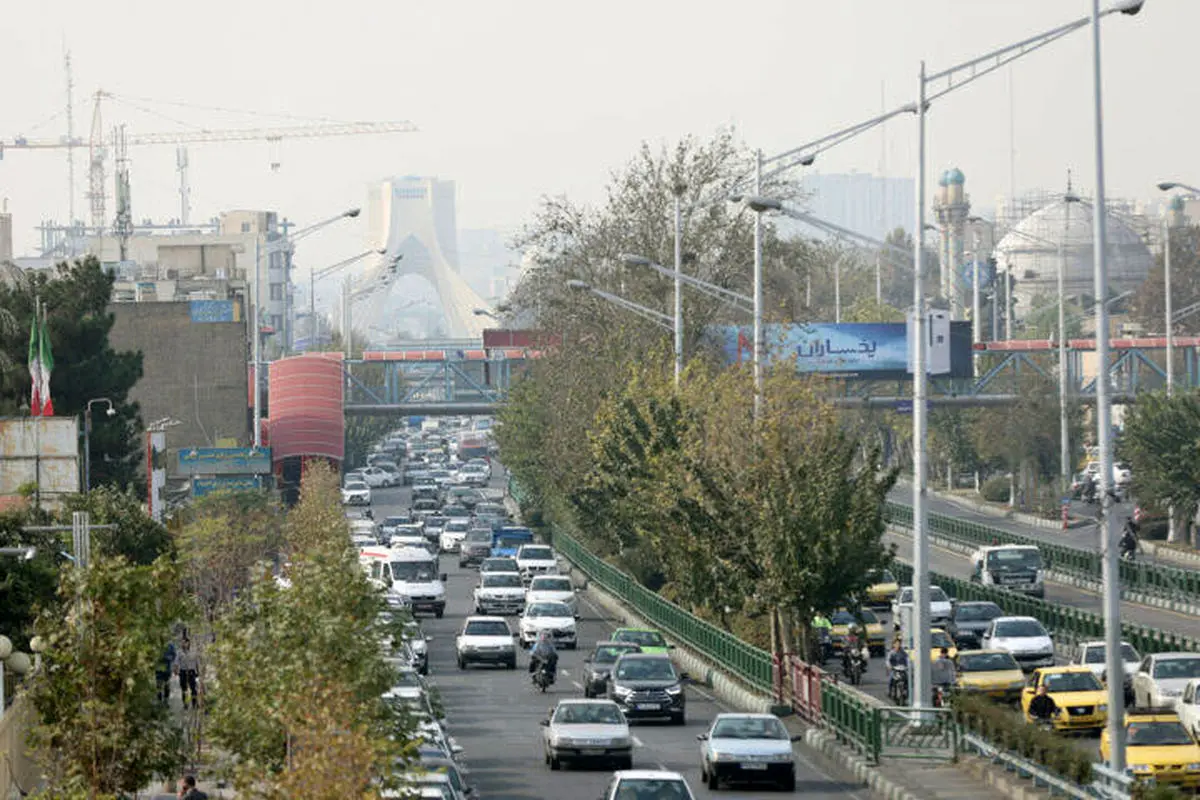 آلودگی شدید تهران فردا؛ آیا تعطیلی مدارس و دورکاری ادارات تمدید می‌شود؟