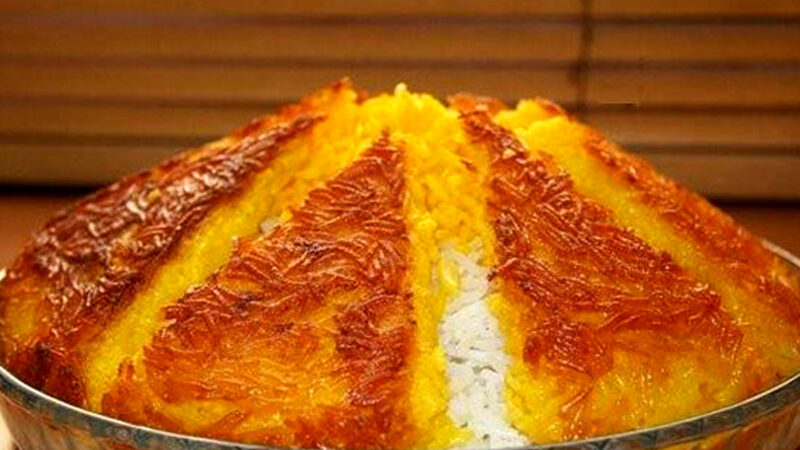 ترفندهای آشپزهای حرفه‌ای برای ته‌دیگ طلایی و برشته در خانه!
