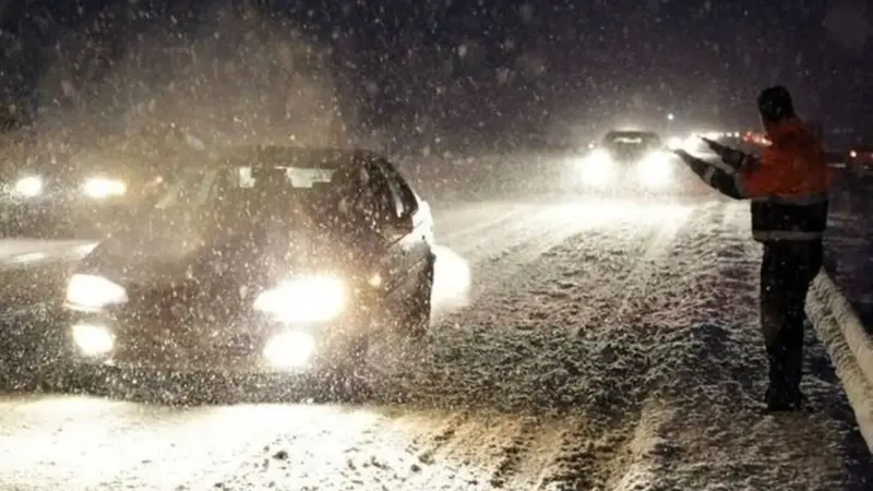 هشدار قرمز بارش و برف در کدام استان‌ها شدت می‌گیرد؟ از جنوب تا شمال کشور در آماده‌باش کامل!
