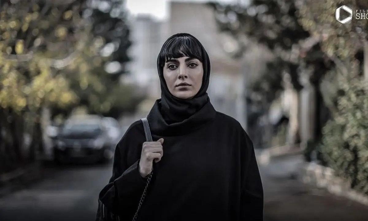 مهشید جوادی با استایل قرمز و جذاب در جشن یلدا همه را شگفت‌زده کرد!