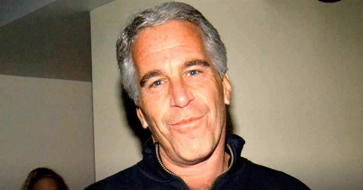 تصاویر جنجالی از املاک جفری اپستین؛ گذرنامه جعلی و ارتباطات پنهان بیل گیتس فاش شد