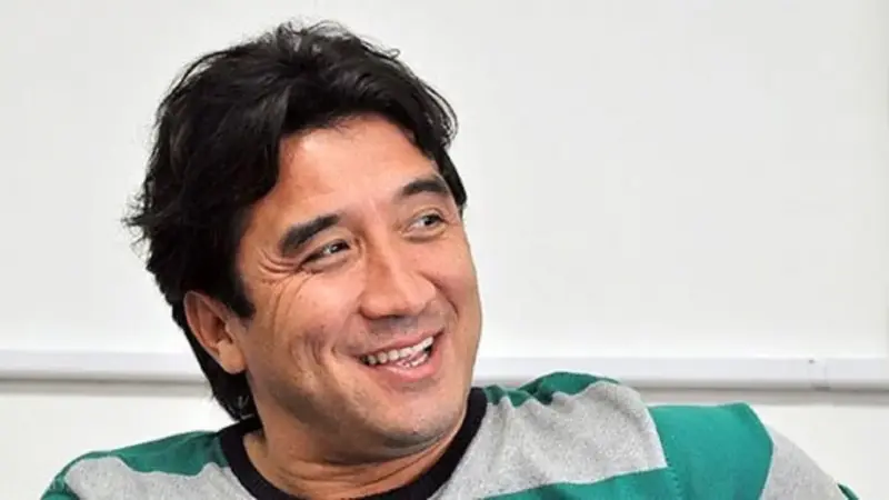 واکنش‌ها به الفاظ جنجالی خداداد عزیزی در قرعه‌کشی جام جهانی؛ چه گذشت؟