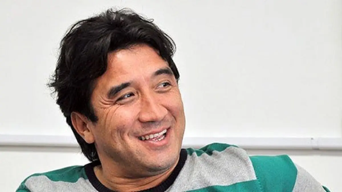 واکنش‌ها به الفاظ جنجالی خداداد عزیزی در قرعه‌کشی جام جهانی؛ چه گذشت؟