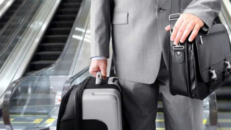 ۷ سایت گردشگری ارائه دهنده خدمات سازمانی و سفرکارت