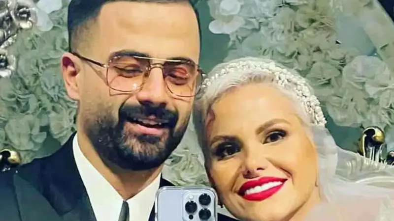بیوگرافی ساناز ،دختر نسبتاً ناز جمشید هاشم پور + عکس ها