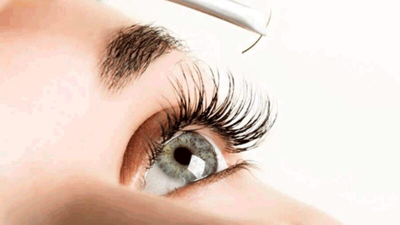 آموزش اکستنشن مژه با مدرک فنی‌حرفه‌ای؛ کلید ورود به شغل پر درآمد تابستانی!