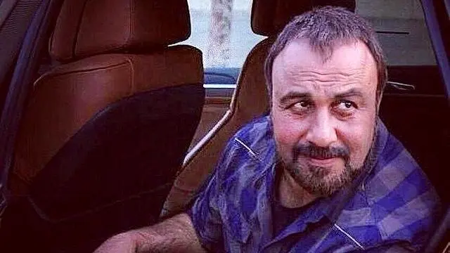 رضا عطاران: هر چه جلوتر می روم دلبستگی‌ام به پول بیشتر می شود/ سوار ماشین درب وداغون می شوم به دلیل اینکه…وقتی لباس نو می پوشم مدتها در عذابم